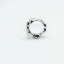 Load image into Gallery viewer, Liquid Silver Ring 04