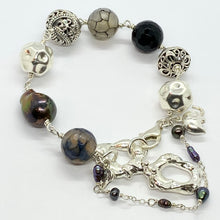 Load image into Gallery viewer, Liquid Silver Bracelet - Black Baroque Pearl